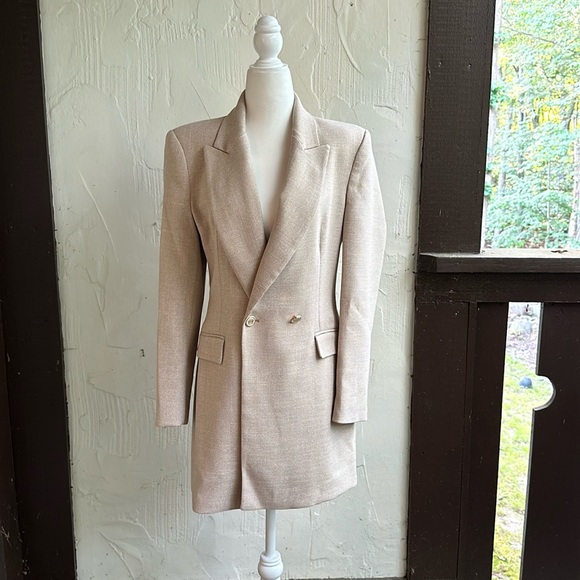 Zara Blazer - Picture 2 of 6